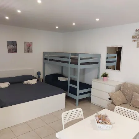 Monovano Di Schiso Apartment Giardini Naxos